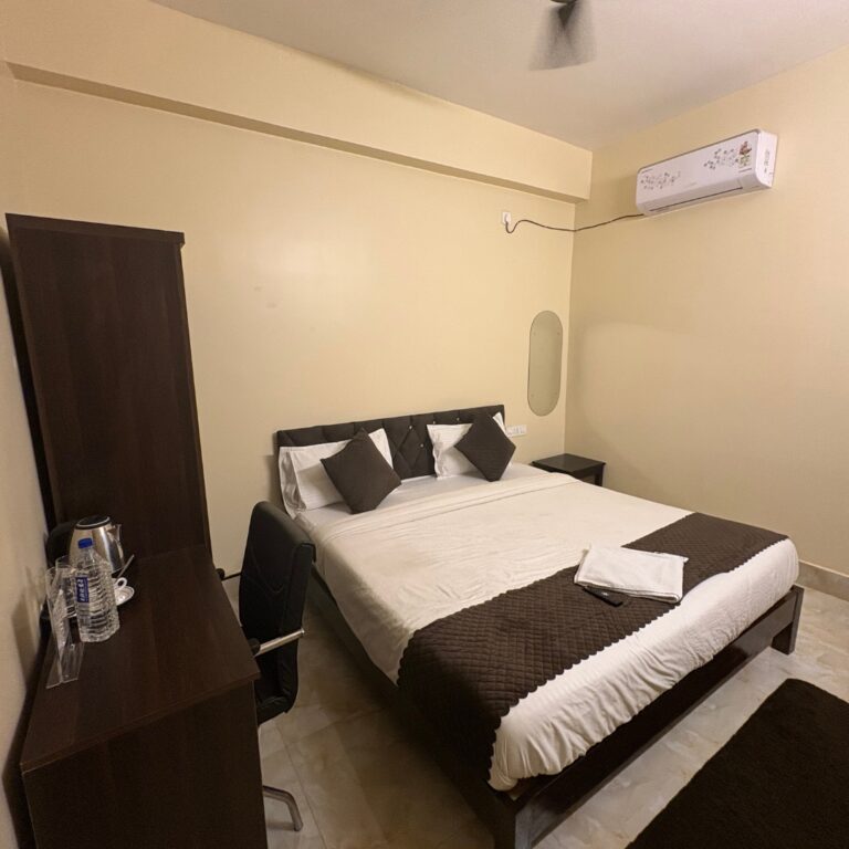 The Nayab Inn - Hotel in Nayapalli