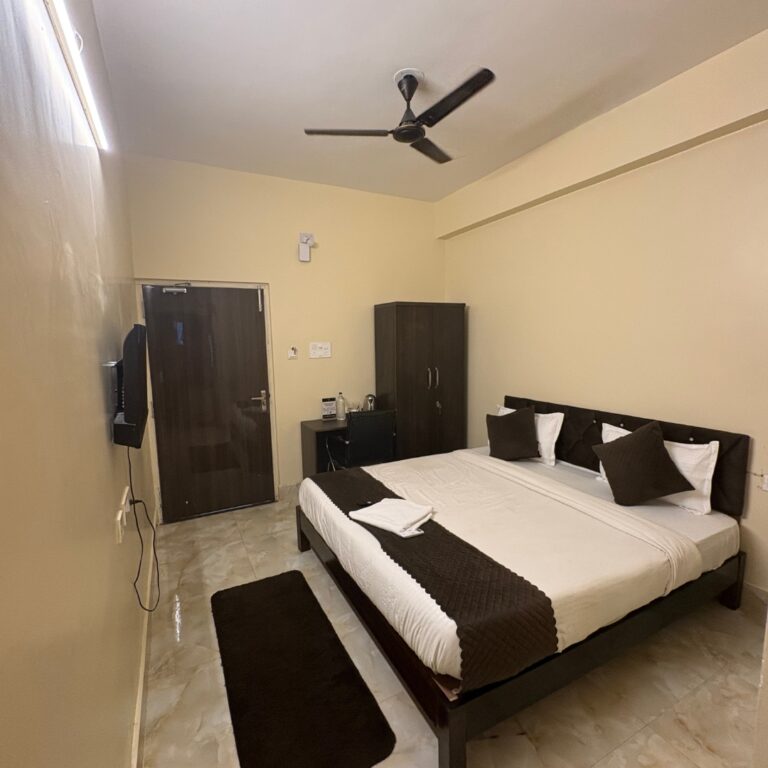 The Nayab Inn - Hotel in Nayapalli